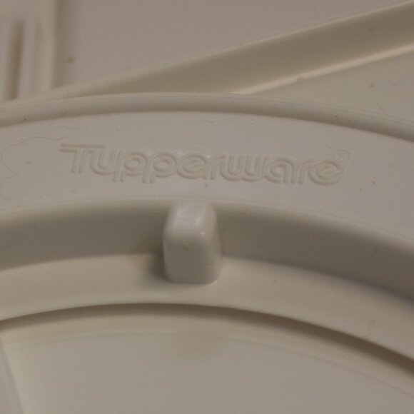 Tupperware Modular Mates Spinning Spice Rack and 10 Containers - Picture 9 of 9